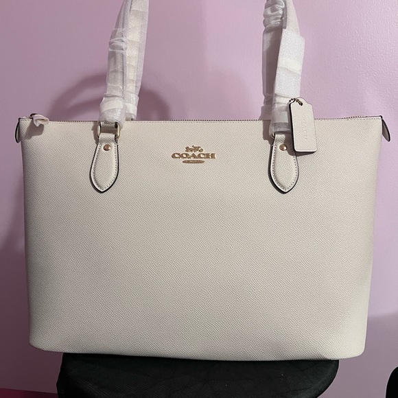 Coach Large Tote in Chalk - Picture 3 of 9